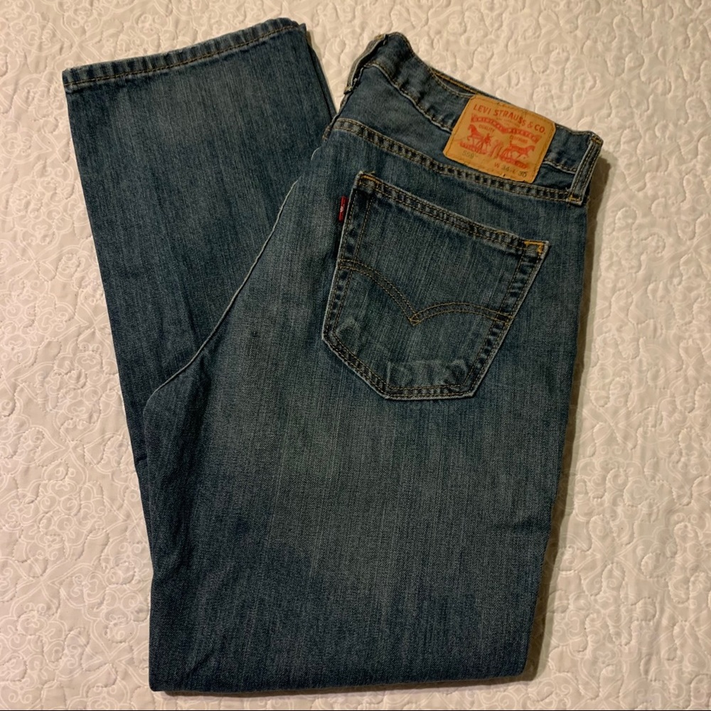 34X30 Levi’s 559 Relaxed Bootcut Men’s jeans